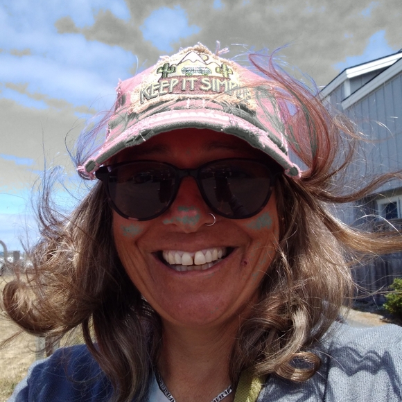 Meet your Posher, Kim - Picture 8 of 9